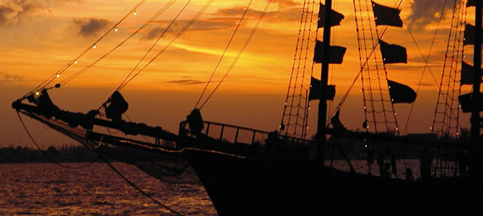 Cena Romantica riviera maya, luna de miel cancun, cena en galeon cancun